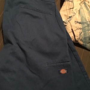Men’s 34 blue dickies shorts